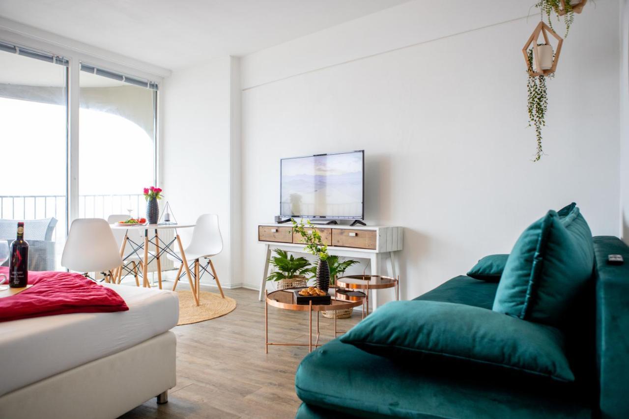 Modernes Apartment Mit Tollem Blick Ueber Die Stadt Augsburg Bagian luar foto