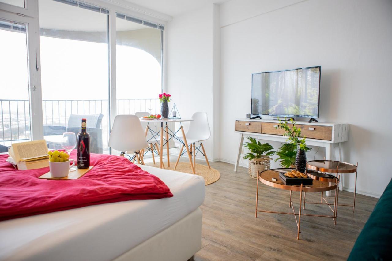 Modernes Apartment Mit Tollem Blick Ueber Die Stadt Augsburg Bagian luar foto