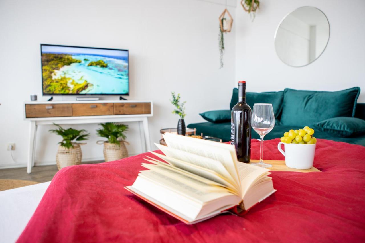 Modernes Apartment Mit Tollem Blick Ueber Die Stadt Augsburg Bagian luar foto