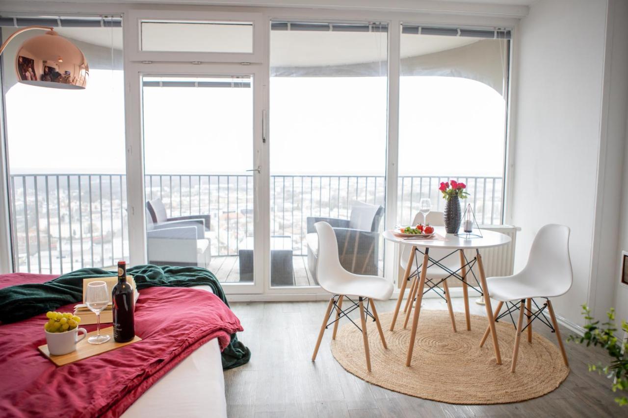 Modernes Apartment Mit Tollem Blick Ueber Die Stadt Augsburg Bagian luar foto